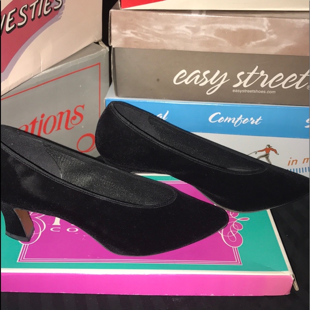 Premiere Collection Suede Shoes